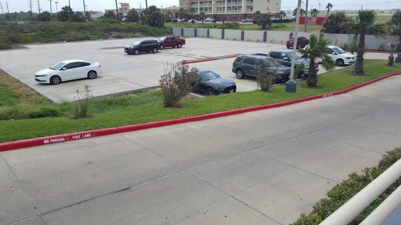 Days Inn & Suites By Wyndham Galveston West/Seawall Buitenkant foto